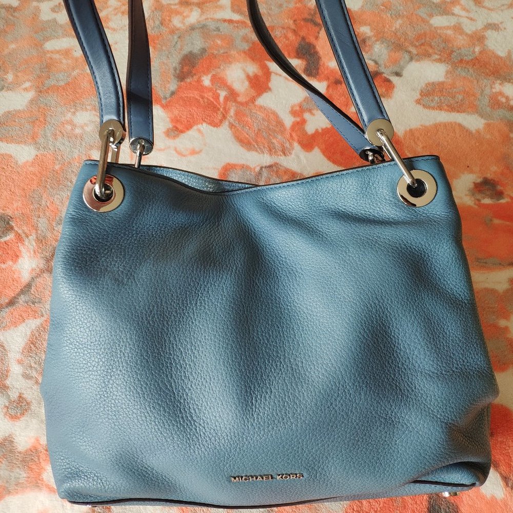 Like new Michael Kors leather shoulder bag, purse, handbag